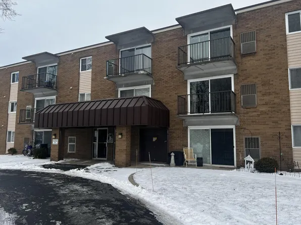 1315 S Lake Wilmer Dr APT 101, Sandusky, OH 44870