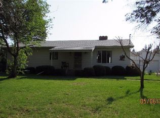 1330 N McKinley Rd, Flushing, MI 48433