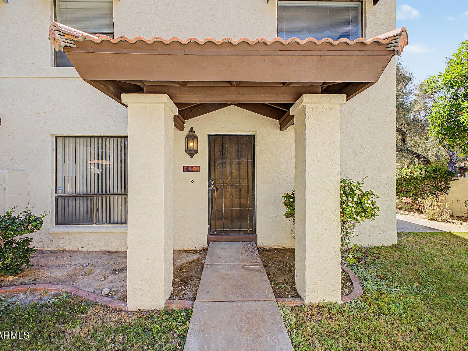 4810 E Euclid Avenue #1