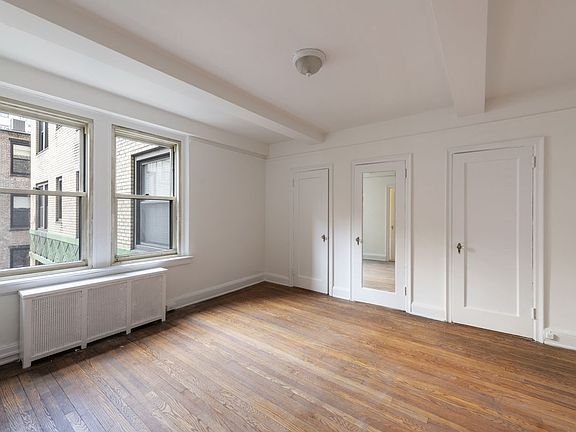 4th image of 1296 2nd Ave #3Q