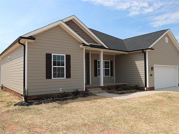 2nd image of 320 Claiborne Cir