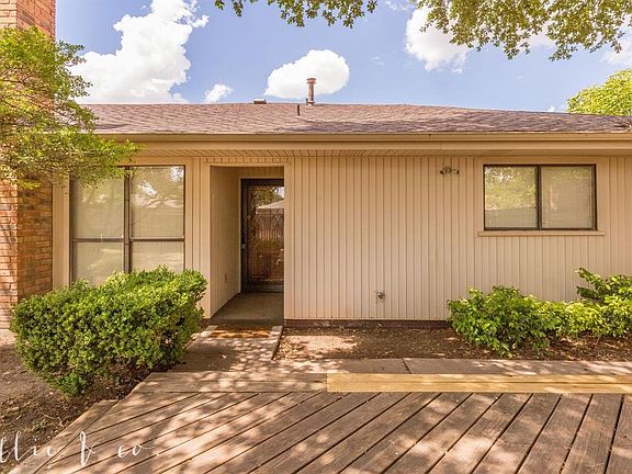 3rd image of 902 Ruswood Cir