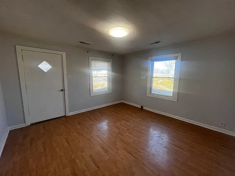 706 Ridge Ave — Photo 8