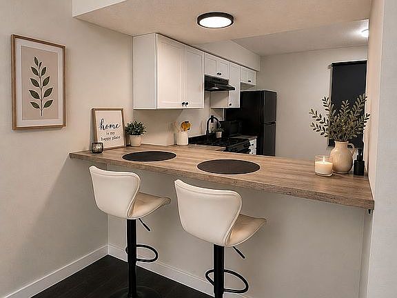 5th image of 1541 Superior Ave #1543