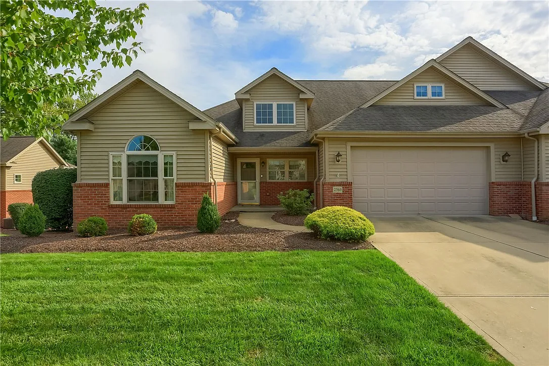 2360 Willow Run Ct photo 1