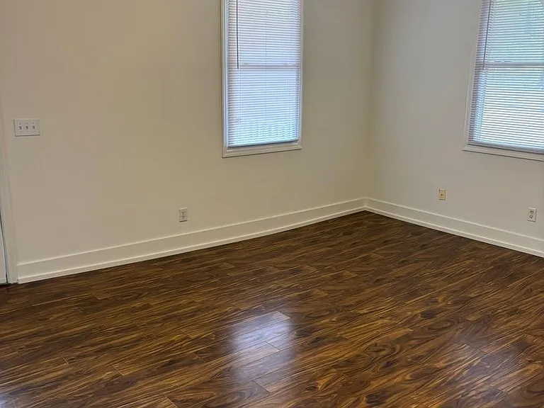 1 Magnolia St — Photo 13