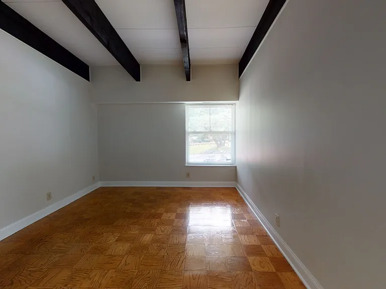 The Commons at Windsor Gardens — Photo 128