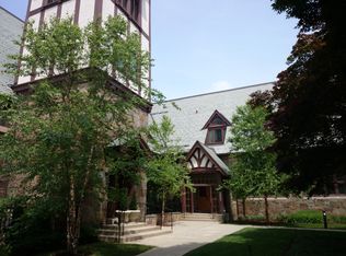 201 Freeman St #A4, Brookline, MA 02446