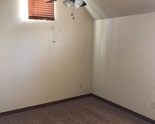 5th image of 1117 NW Oak Ave