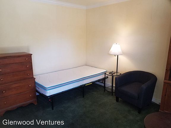 5th image of 947 Park Ave #3