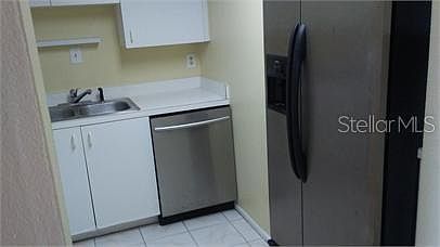 2nd image of 807 Sky Lake Cir APT D
