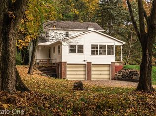 2300 Old Plank Rd, Milford, MI 48381