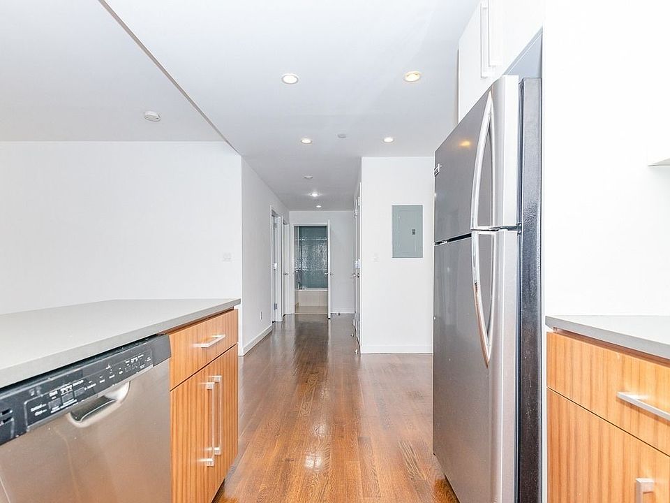 1st image of 1209 Dekalb Ave #516A