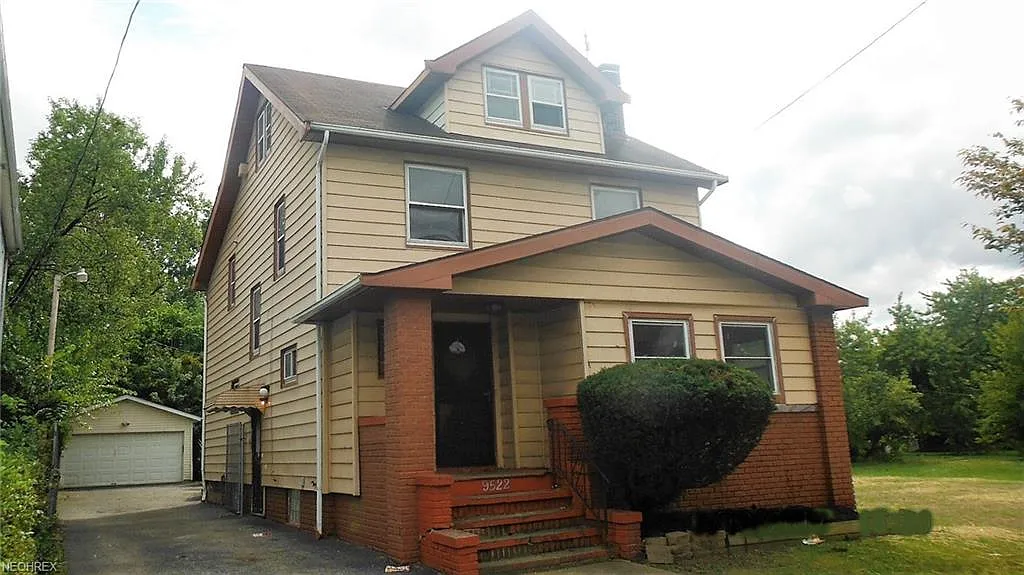9522 Dickens Ave photo 1