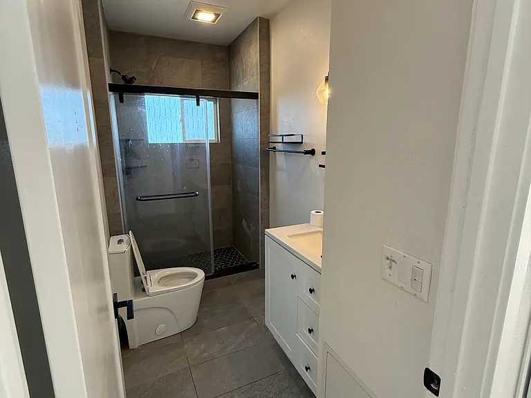 6189 Severin Dr — Photo 4