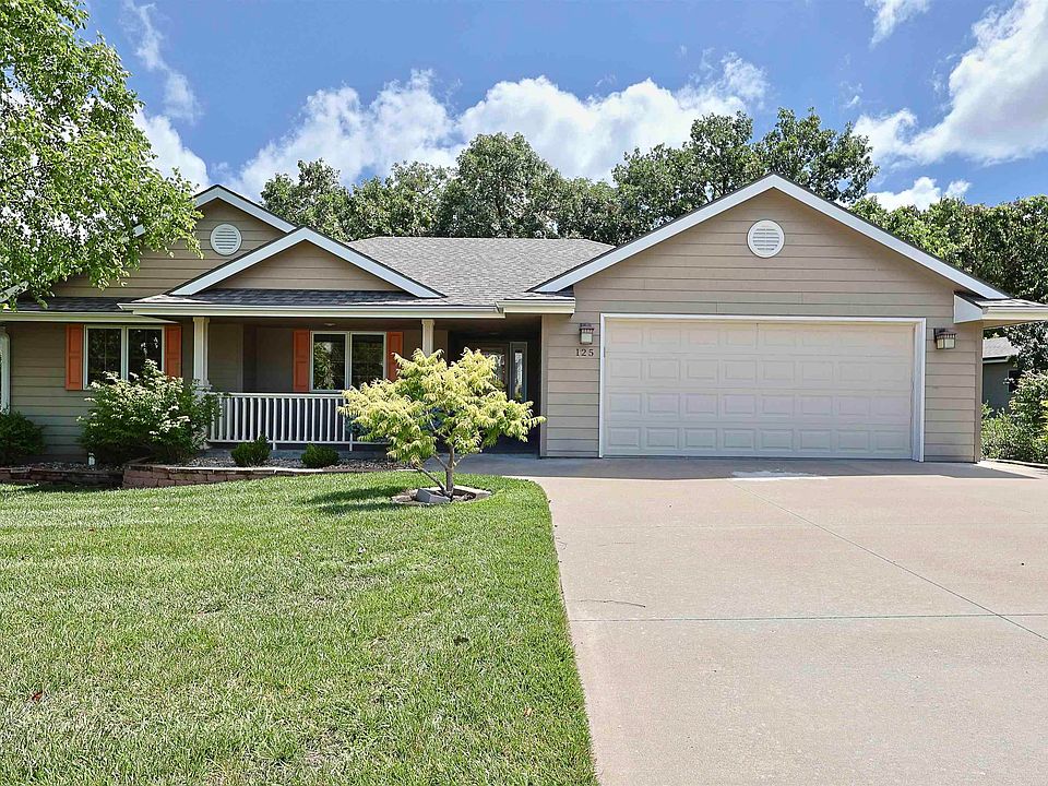 1st image of 125 Hunter Dr