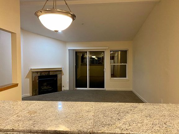 4th image of 25025 SE Klahanie Blvd APT D303