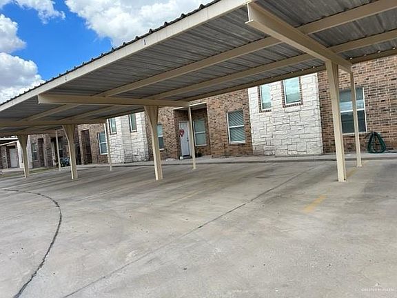 2nd image of 1600 W Omni Ave