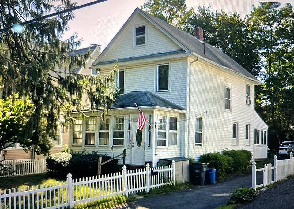2nd image of 37 Columbia Ave