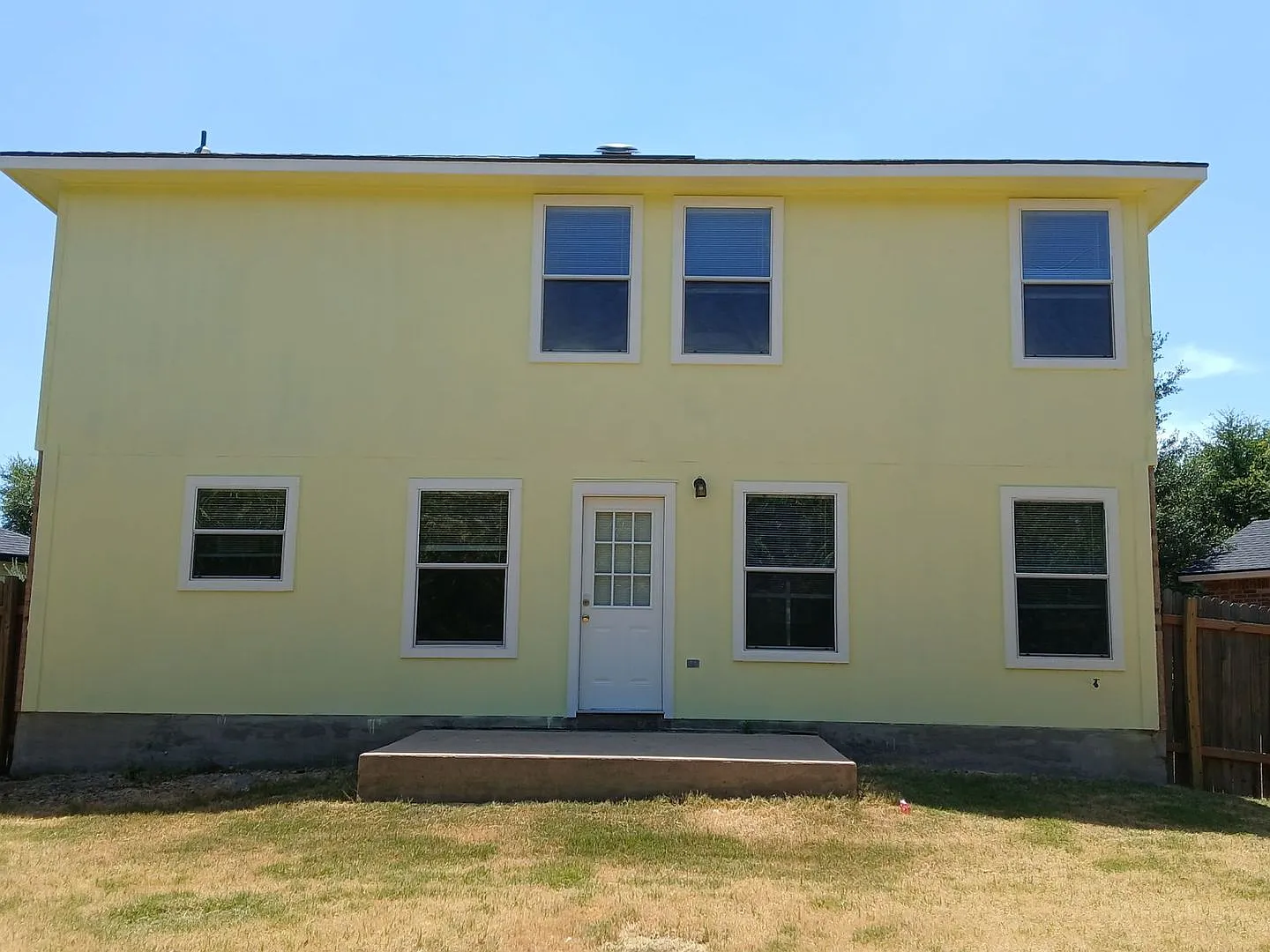 Wonderful 3 Bed 3 Bath Home! — Photo 4