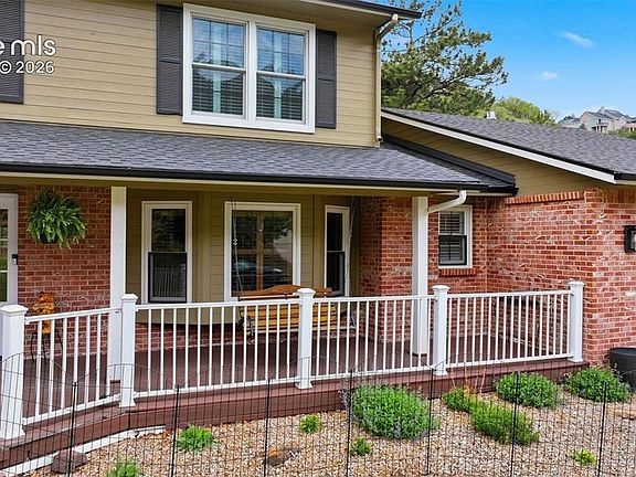3rd image of 6914 Oak Valley Dr