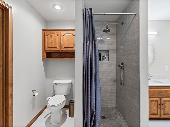 4th image of 9791 Leathers Rd