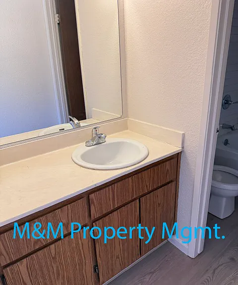 6086 Thornwood Dr — Photo 7