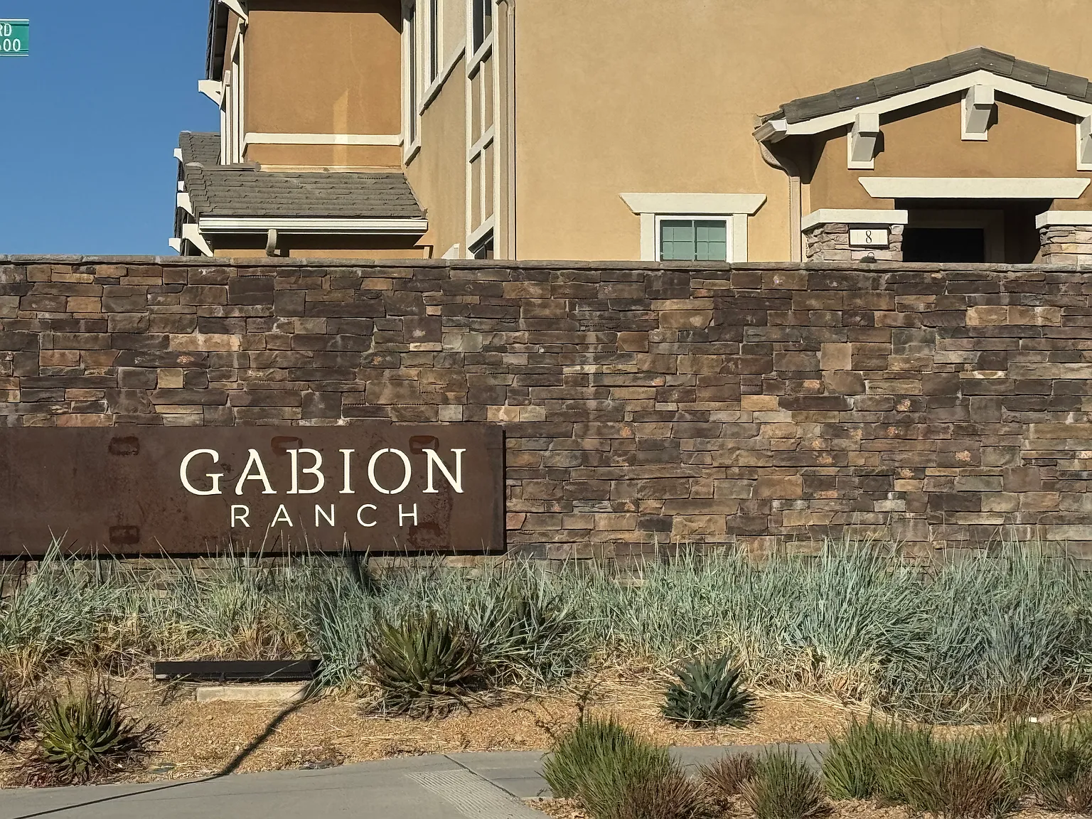 2 bed, 1391 sqft, $2,995 — Photo 2