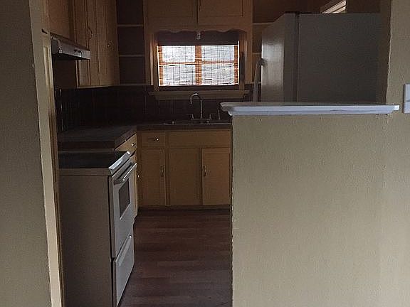 5th image of 801 Kennedy Ave