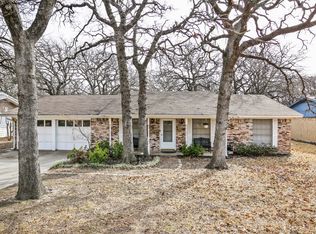 609 Williams Rd, Azle, TX 76020