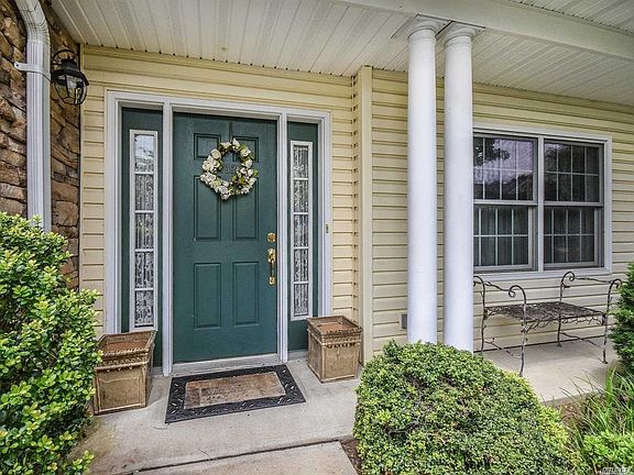 2nd image of 132 Pond View Dr