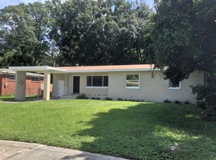 5627 E Moret Dr, Jacksonville, FL 32244