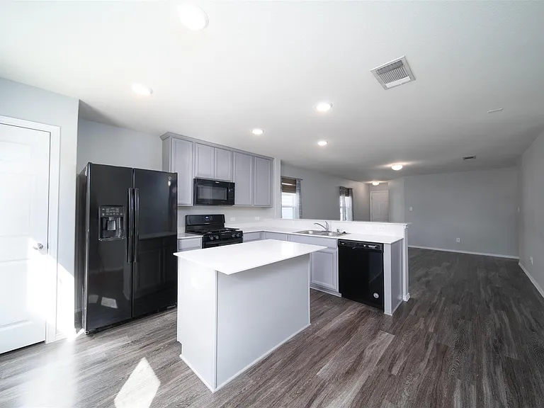 24023 Swather Way — Photo 10