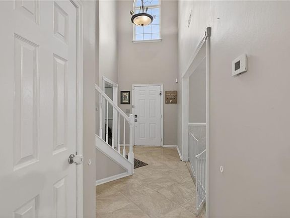 4th image of 116 Old Field Rd