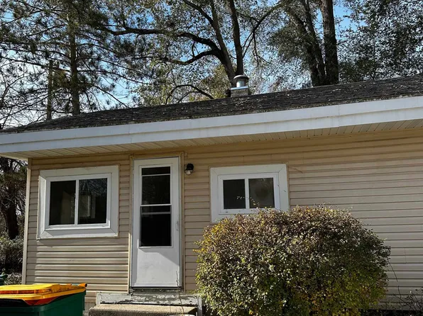 1300 W Happy Holw, Janesville, WI 53546