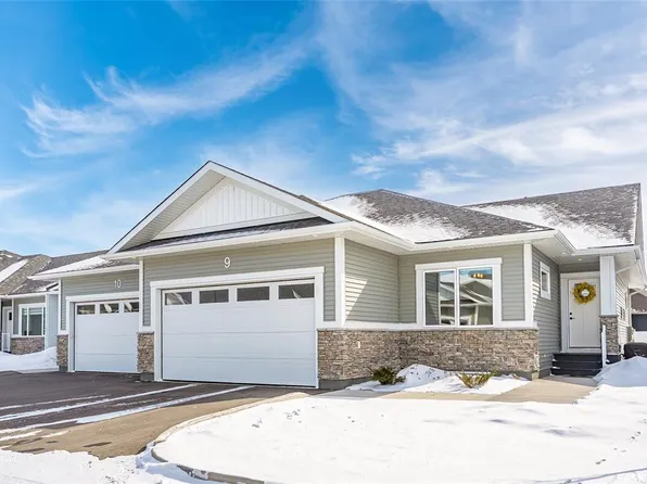 UNIT 9-437 Palmer CRESCENT, Warman, SK S0K 4S1