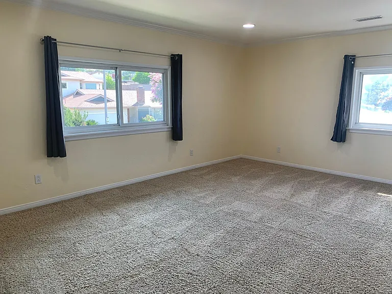 2023 Karen St — Photo 28