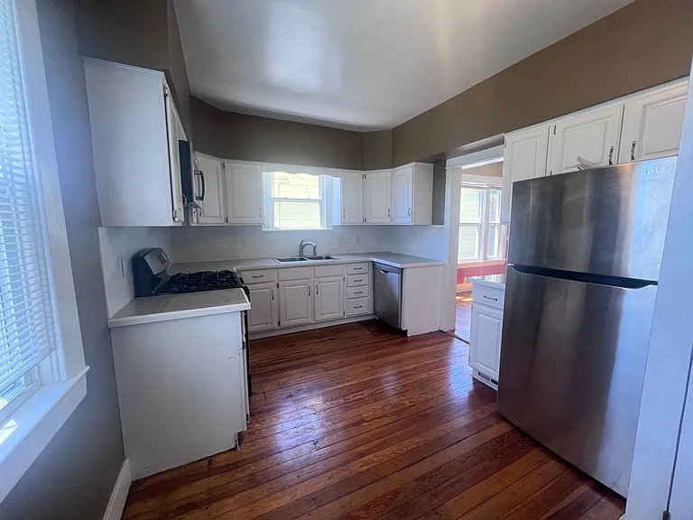 1040 Powers Ave NW — Photo 42