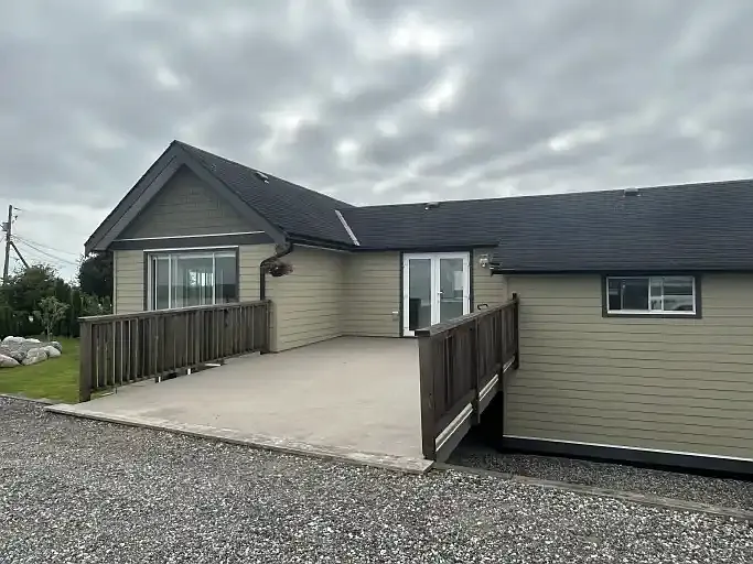 3 bed, 2.0 bath, $4,395 — Photo 2
