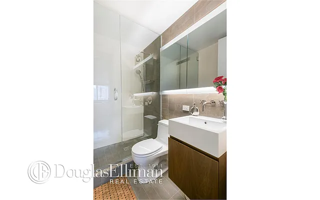 Sold by Douglas Elliman | media 6