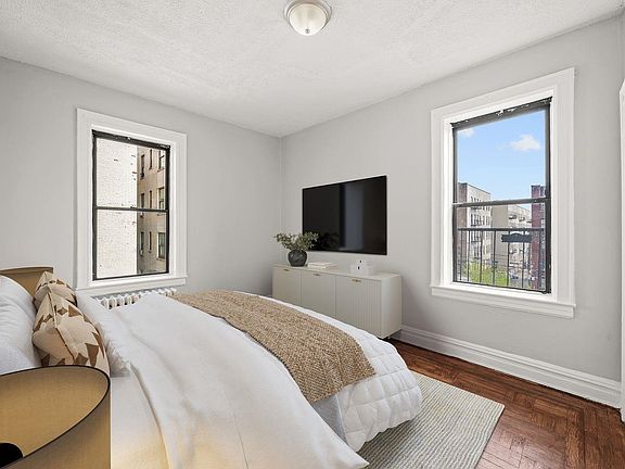 5th image of 118 Corbin Ave APT 402