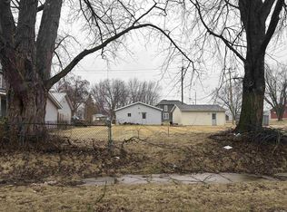 2134 Sabine St, Huntington, IN 46750