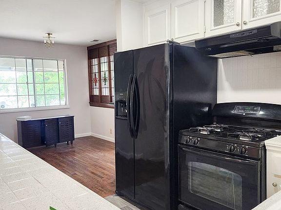 4th image of 720 River Falls Dr