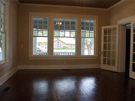 3rd image of 1208 W 3rd Ave