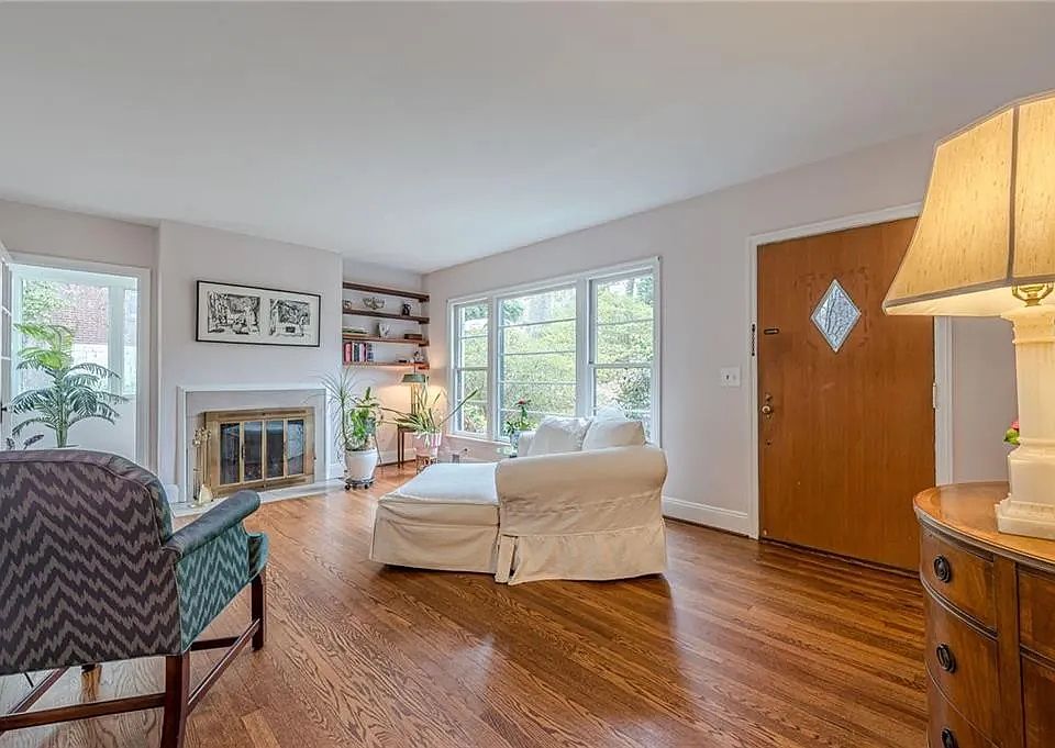1st image of 4300 Rickenbacker Way NE