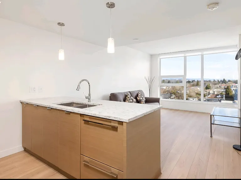 4083 Cambie St #710 — Photo 10