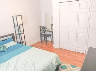 4044 W Addison St #221, Chicago, IL 60641