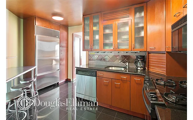 Sold by Douglas Elliman | media 41