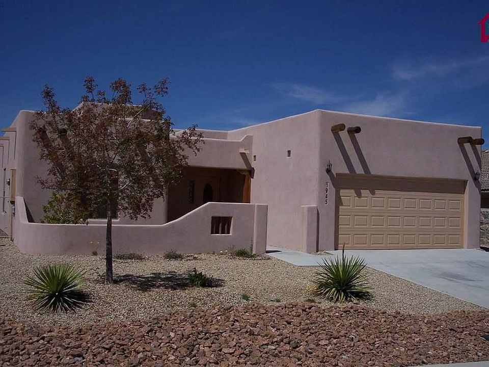 2nd image of 1945 Palm Canyon Dr