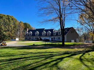 13 Steed Ave, West Newbury, MA 01985